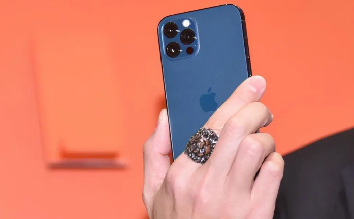 银州苹果手机维修分享iPhone12系列重启方法教程 