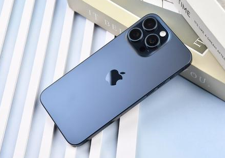 银州苹果维修点分享iPhone 15 Pro Max屏幕更换全新实操风险 